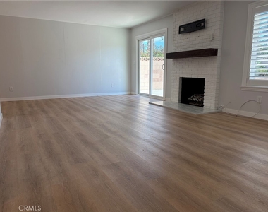 7622 Don Drive - Photo Thumbnail 7