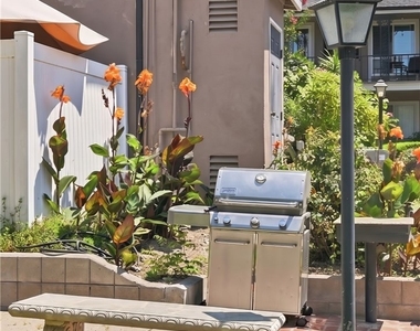 660 S Glassell Street - Photo Thumbnail 19