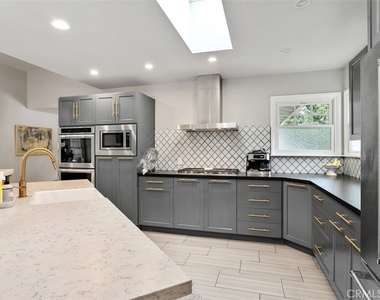 1002 W Santa Clara - Photo Thumbnail 7