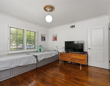 1002 W Santa Clara - Photo Thumbnail 27