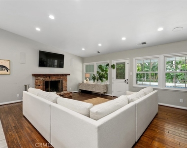 1002 W Santa Clara - Photo Thumbnail 9