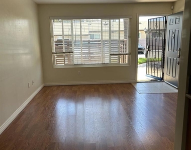 1386 E Madison Avenue - Photo Thumbnail 8