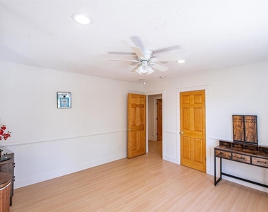 2715 S Centre City Parkway - Photo Thumbnail 25