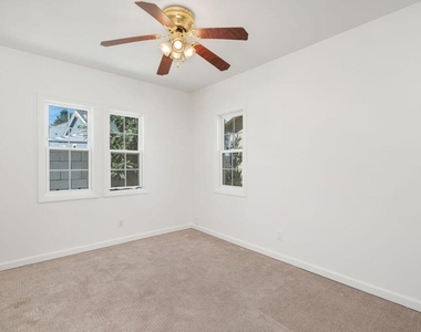 787 789 Elmira Street - Photo Thumbnail 12