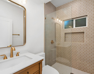 787 789 Elmira Street - Photo Thumbnail 21
