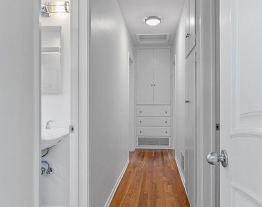 1325 Lomay Place - Photo Thumbnail 7
