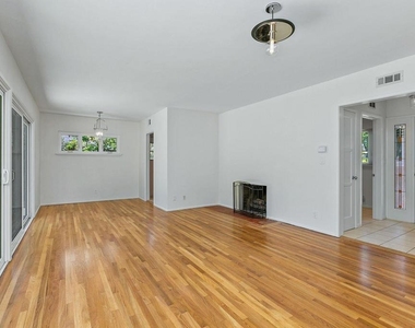 1325 Lomay Place - Photo Thumbnail 1
