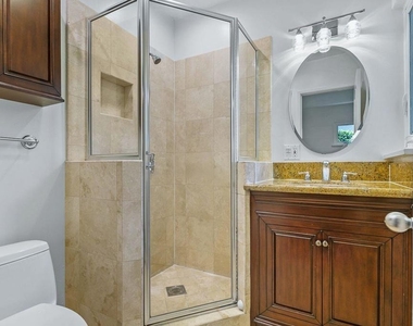 1325 Lomay Place - Photo Thumbnail 10