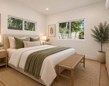 789 Elmira Street - Photo Thumbnail 8