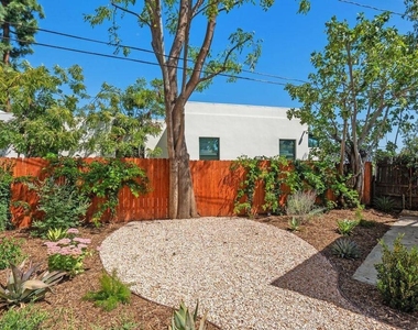 789 Elmira Street - Photo Thumbnail 12