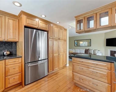 19305 Brooktrail Lane - Photo Thumbnail 15