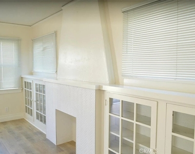 211 N West Street - Photo Thumbnail 6