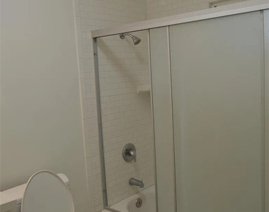 211 N West Street - Photo Thumbnail 12