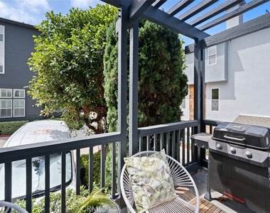 5701 Kiyot Way - Photo Thumbnail 19