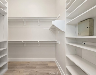 5701 Kiyot Way - Photo Thumbnail 28