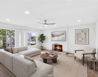 160 Greentree Ln - Photo Thumbnail 1