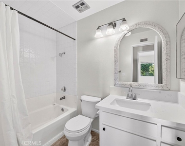160 Greentree Ln - Photo Thumbnail 9