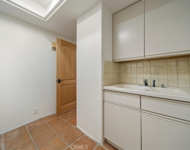 1046 Oro - Photo Thumbnail 6