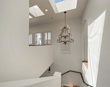 1046 Oro - Photo Thumbnail 14