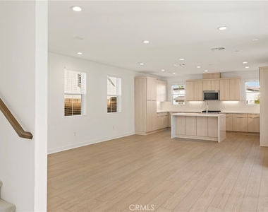 75162 Aldrich Drive - Photo Thumbnail 3
