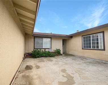 22149 Tanager Street - Photo Thumbnail 3