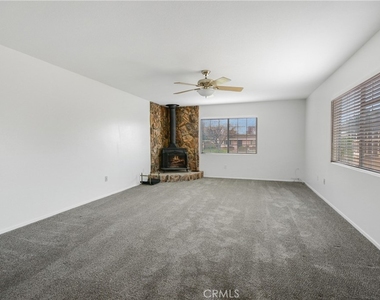22149 Tanager Street - Photo Thumbnail 4