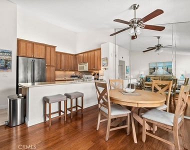 13 Campton Place - Photo Thumbnail 4