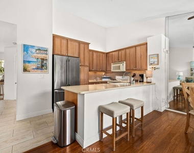 13 Campton Place - Photo Thumbnail 6
