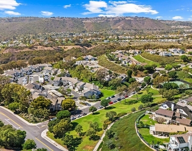 13 Campton Place - Photo Thumbnail 24