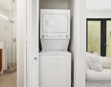 1756 Whaley Street - Photo Thumbnail 12