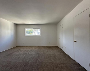 859 Del Mar Downs Road - Photo Thumbnail 17