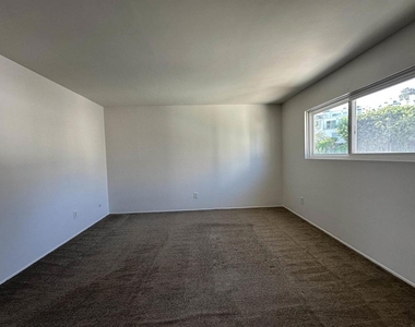859 Del Mar Downs Road - Photo Thumbnail 18