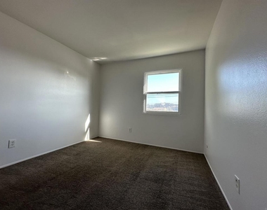 859 Del Mar Downs Road - Photo Thumbnail 13