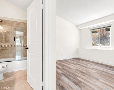 30902 Clubhouse Drive - Photo Thumbnail 26