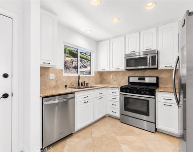 30902 Clubhouse Drive - Photo Thumbnail 7