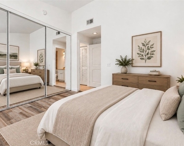 30902 Clubhouse Drive - Photo Thumbnail 24