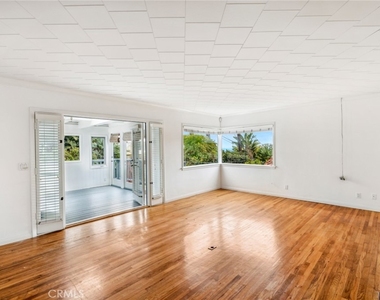 227 Ledroit Street - Photo Thumbnail 6