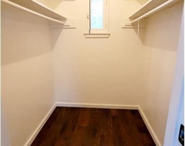 166 E 2nd - Photo Thumbnail 9