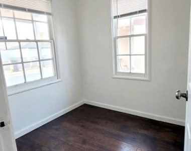 166 E 2nd - Photo Thumbnail 4
