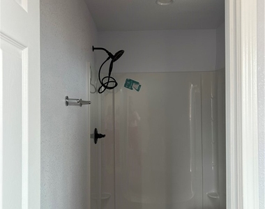 17819 Donert Street - Photo Thumbnail 5