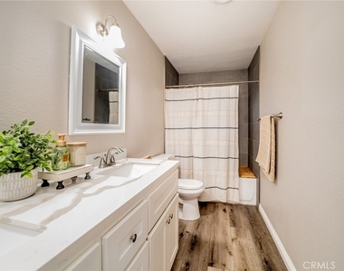 4659 Crestview - Photo Thumbnail 18