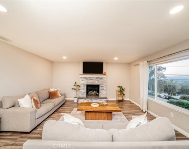 4659 Crestview - Photo Thumbnail 1