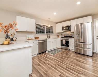 4659 Crestview - Photo Thumbnail 6