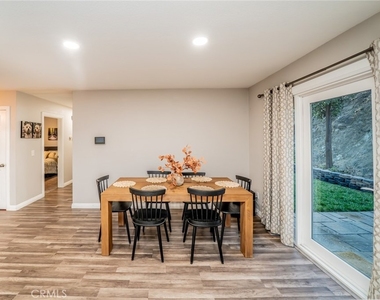 4659 Crestview - Photo Thumbnail 11