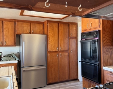 13535 Mesquite Street - Photo Thumbnail 2