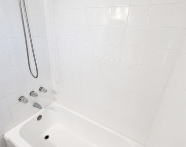 1613 N Grandee Avenue - Photo Thumbnail 9