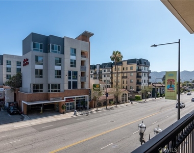 268 Caruso Avenue - Photo Thumbnail 34