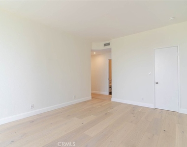 1305 N Columbus - Photo Thumbnail 35