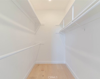 1305 N Columbus - Photo Thumbnail 14