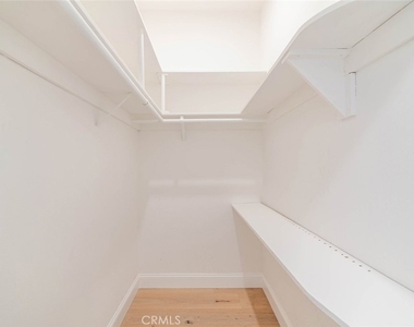 1305 N Columbus - Photo Thumbnail 15